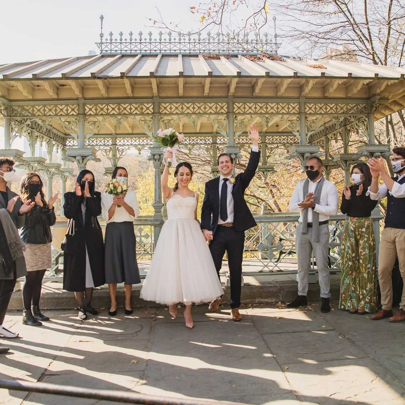 Alexandra Paez, oficiant y fundadora de Knot by the Sea Weddings